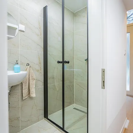 Appartamento Cute Gallery Flat In Budapest, Autumn