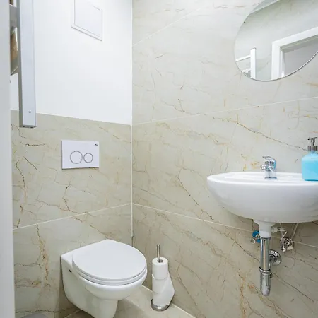 Appartamento Cute Gallery Flat In Budapest, Autumn